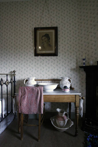 detail of the bedroom at the Tenement House